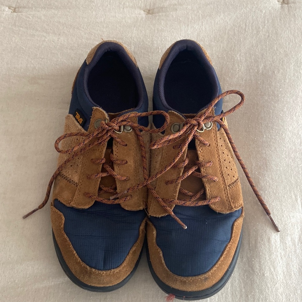 Teva lace up shoes